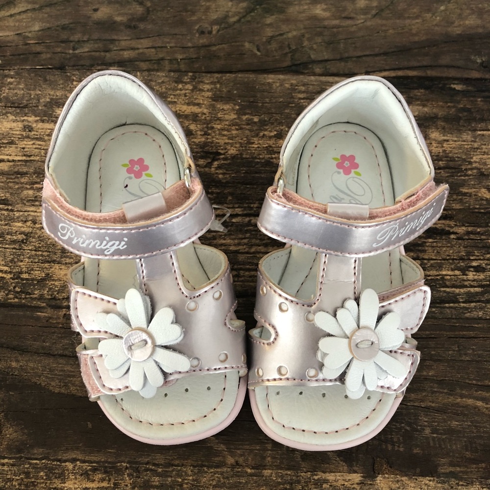 NWT Primigi toddler sandals